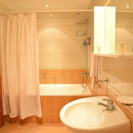 Glicinia Hotel Zlate písky